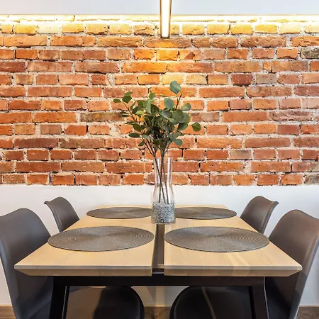 Rentplanet - Prusa Appartement